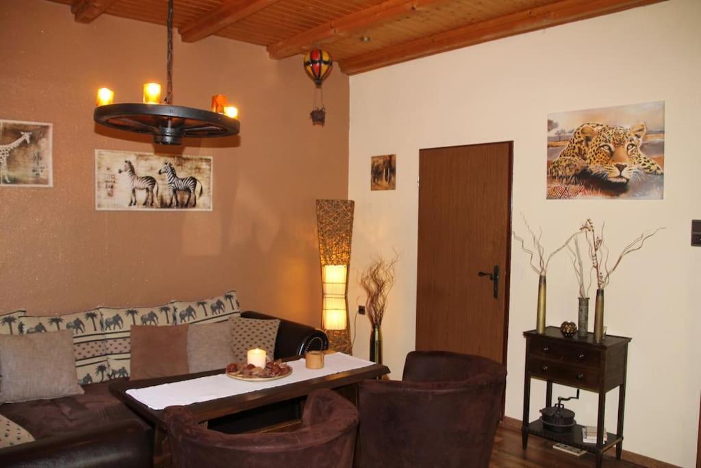Hatten Ferienhaus Am Waldesrand מראה חיצוני תמונה