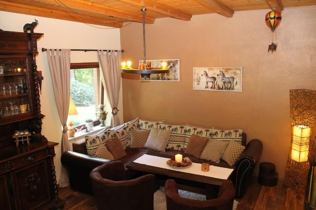 Hatten Ferienhaus Am Waldesrand מראה חיצוני תמונה